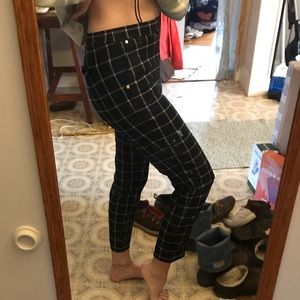 Anne Klein plaid ankle cut trousers size 4